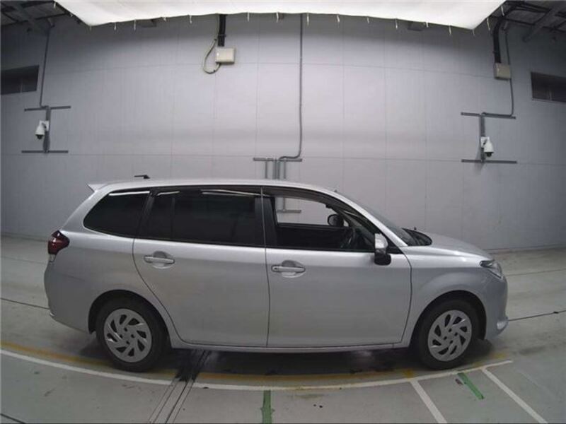 COROLLA FIELDER