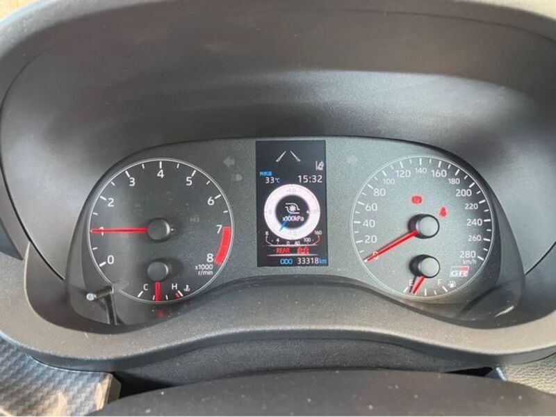 GR YARIS