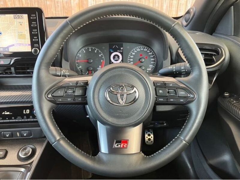GR YARIS