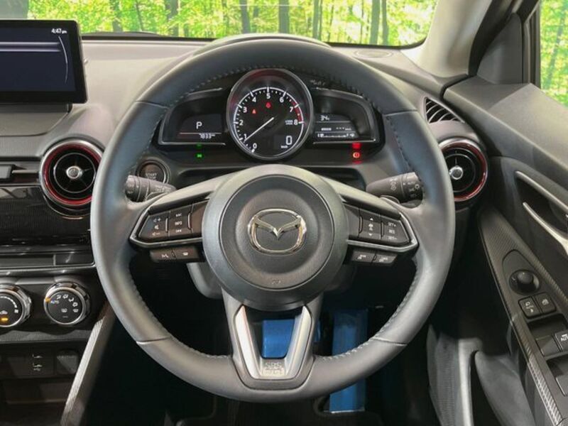 MAZDA2