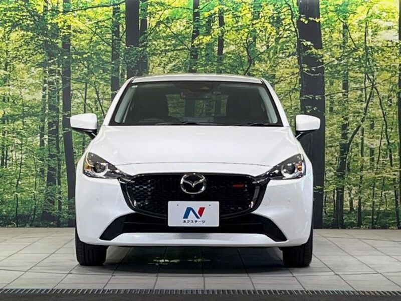MAZDA2