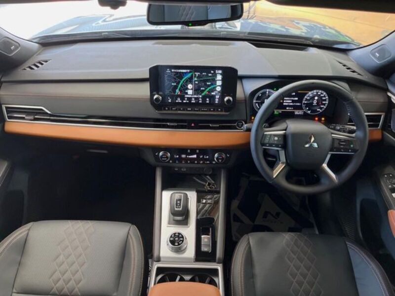 OUTLANDER PHEV
