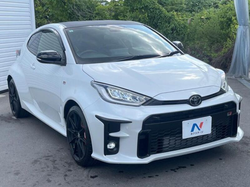 GR YARIS