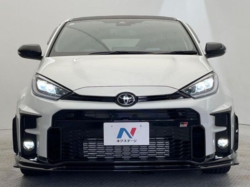 GR YARIS
