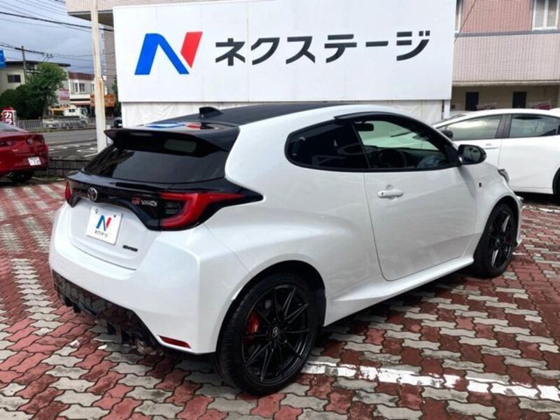GR YARIS