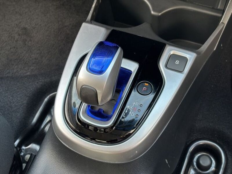 FIT HYBRID