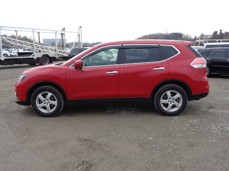 X-TRAIL