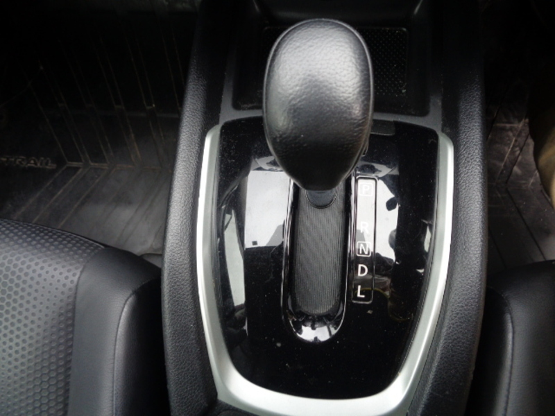 X-TRAIL