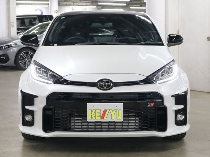 GR YARIS