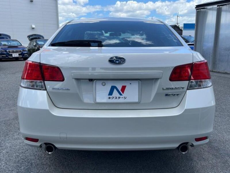 LEGACY B4
