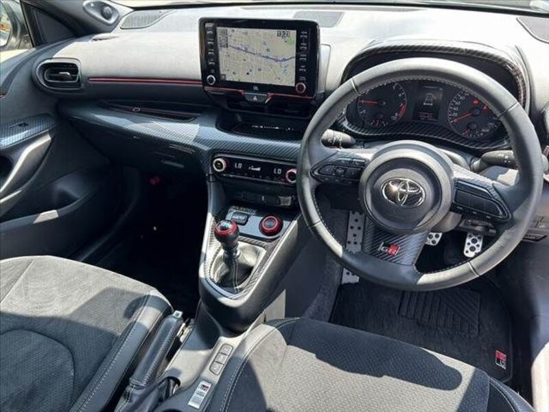 GR YARIS