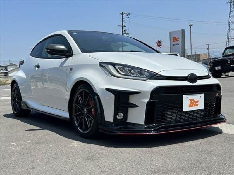 GR YARIS