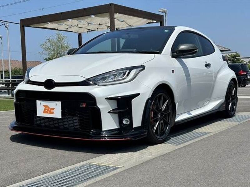GR YARIS
