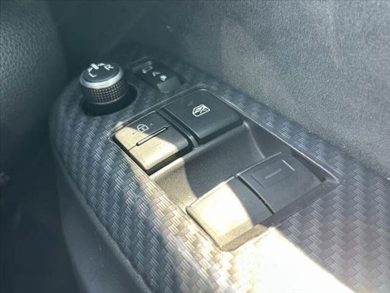 GR YARIS