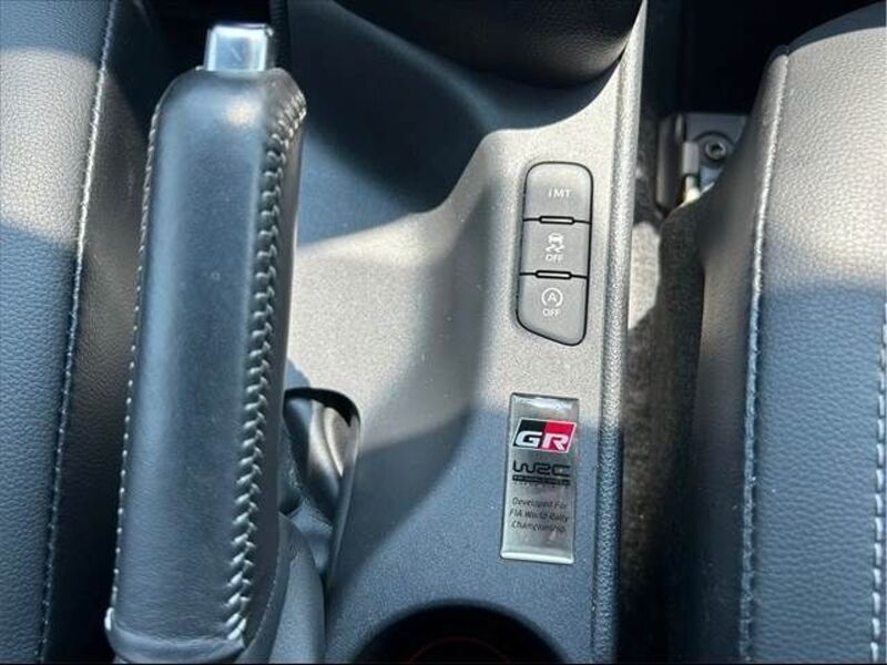 GR YARIS