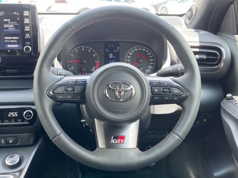 GR YARIS