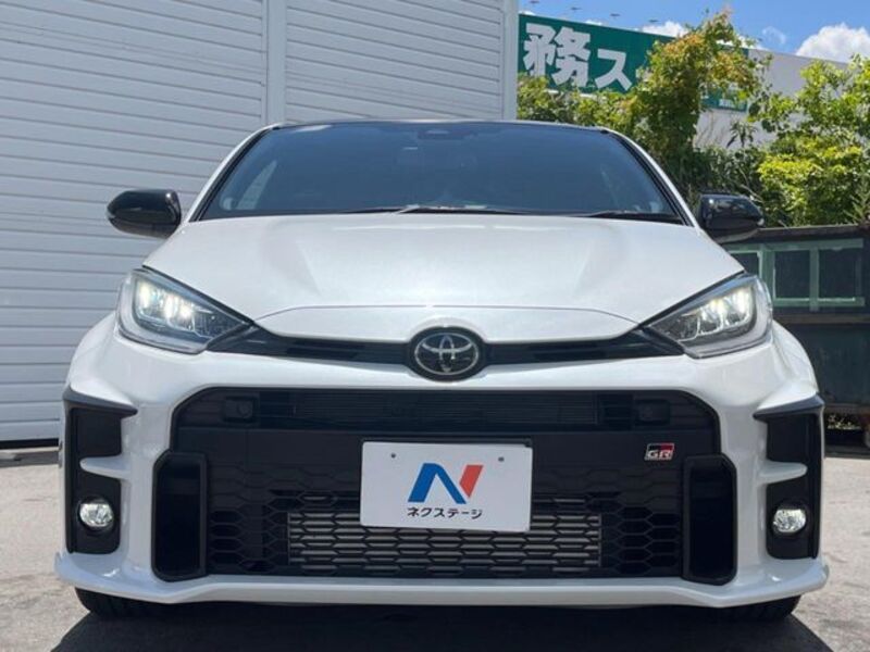 GR YARIS