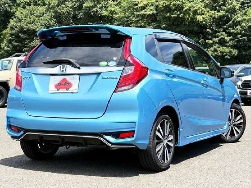 FIT HYBRID