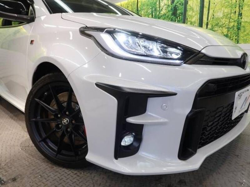 GR YARIS