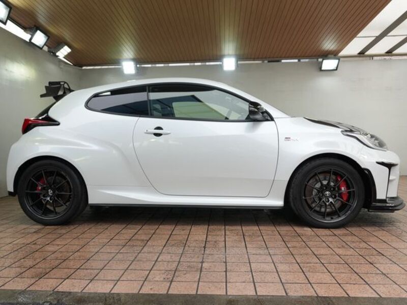 GR YARIS