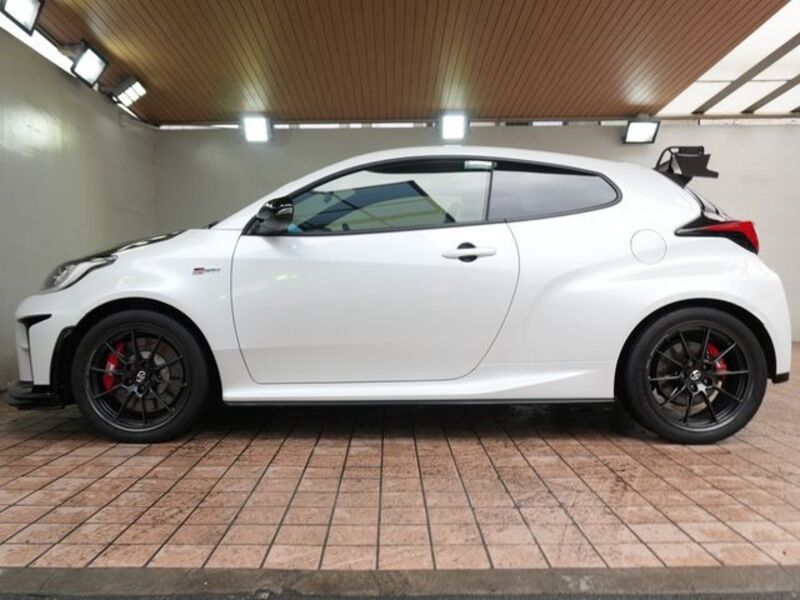 GR YARIS