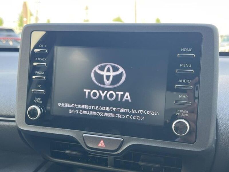 YARIS CROSS