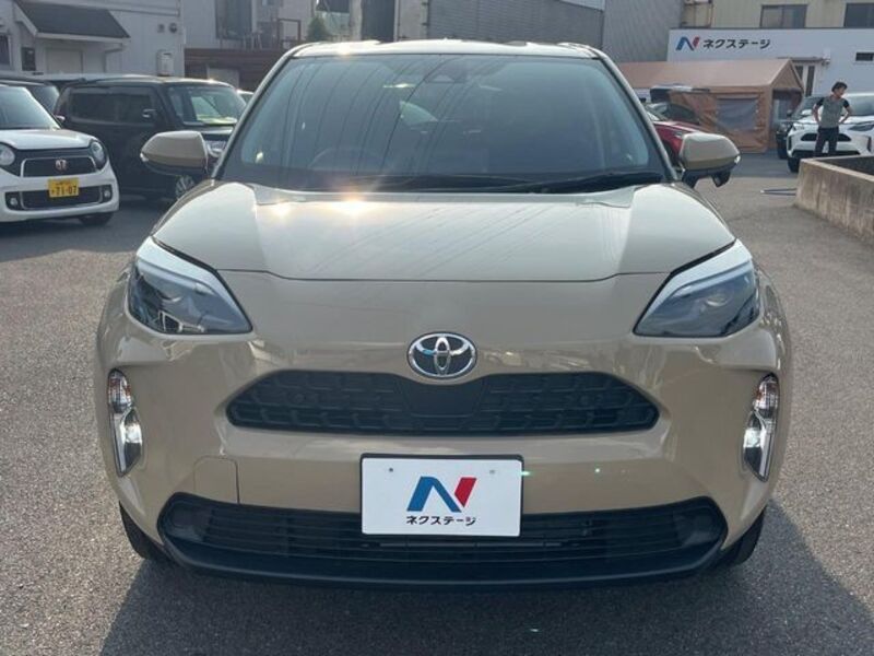YARIS CROSS