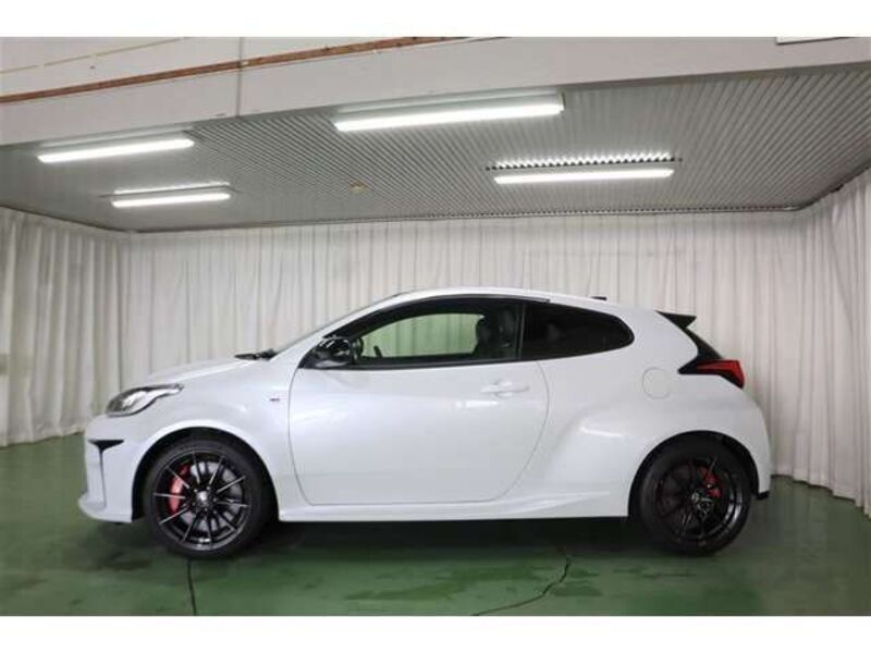 GR YARIS