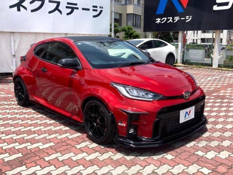 GR YARIS