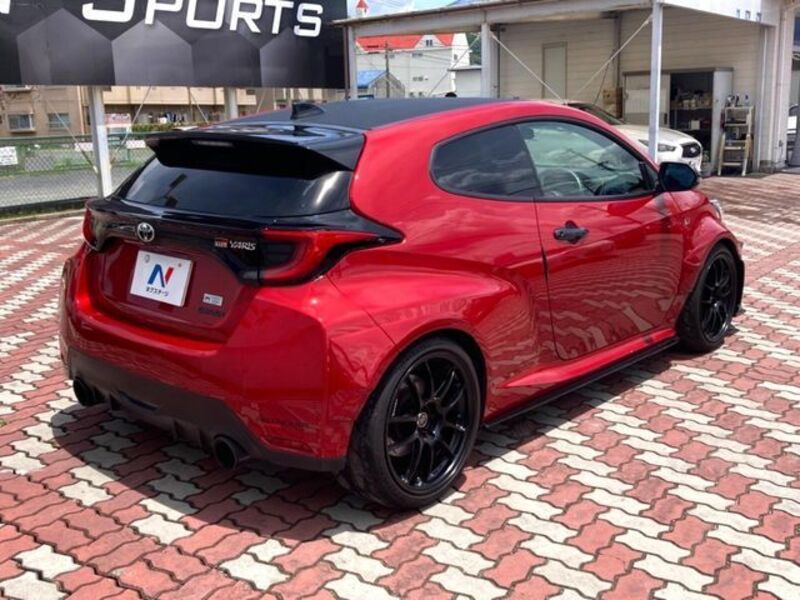 GR YARIS