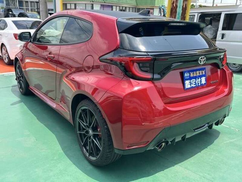GR YARIS