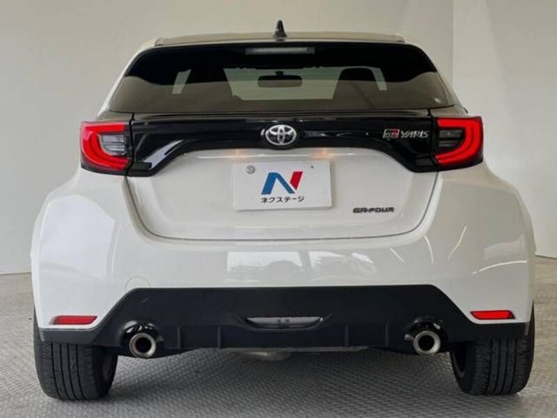 GR YARIS