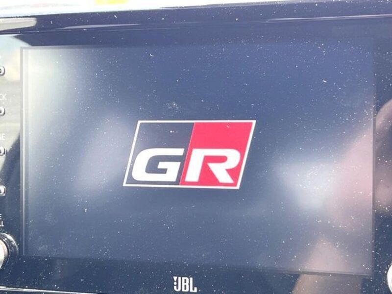 GR YARIS