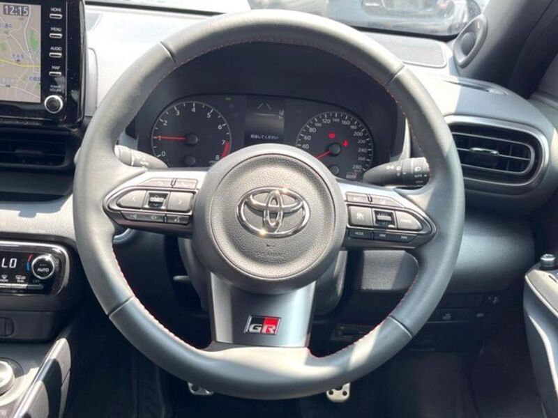 GR YARIS