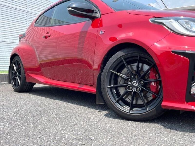 GR YARIS