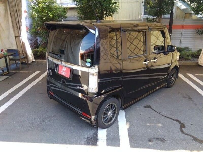 N BOX CUSTOM