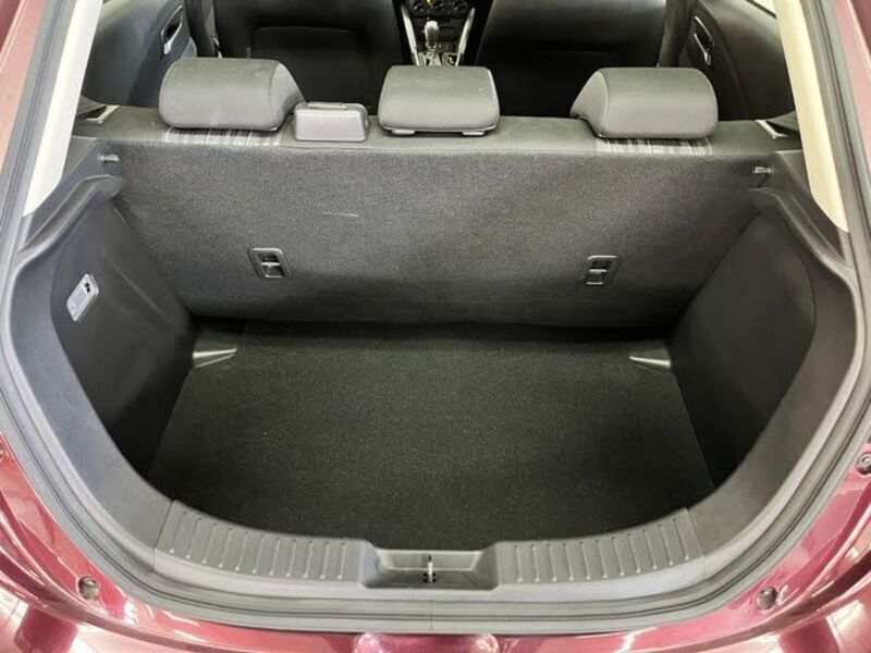 MAZDA2