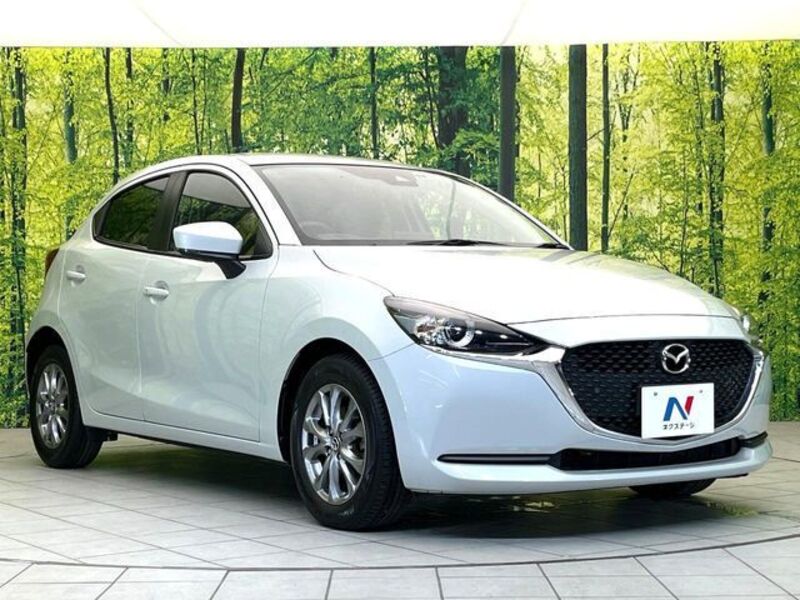 MAZDA2