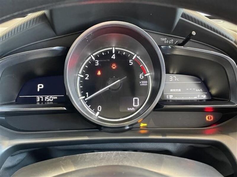 MAZDA2