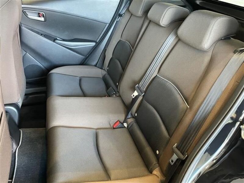 MAZDA2