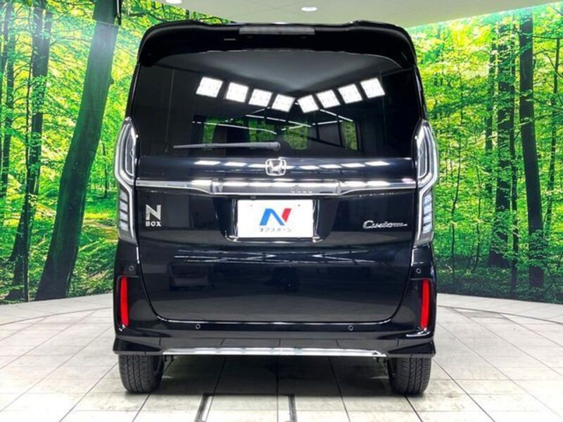 N BOX CUSTOM