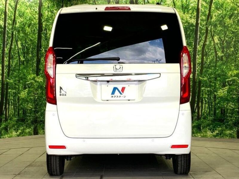N BOX
