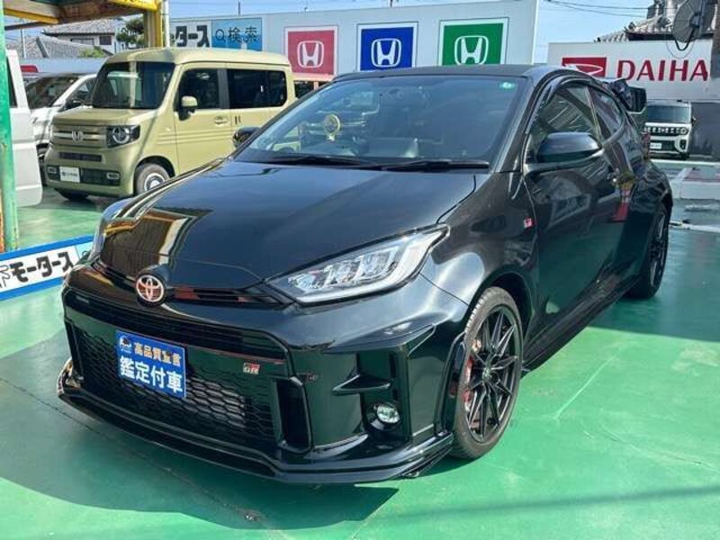 GR YARIS