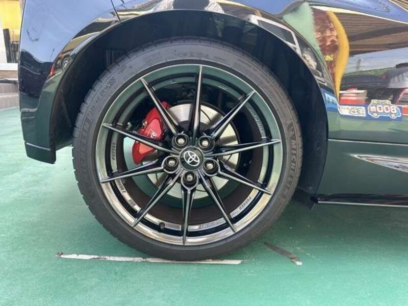 GR YARIS
