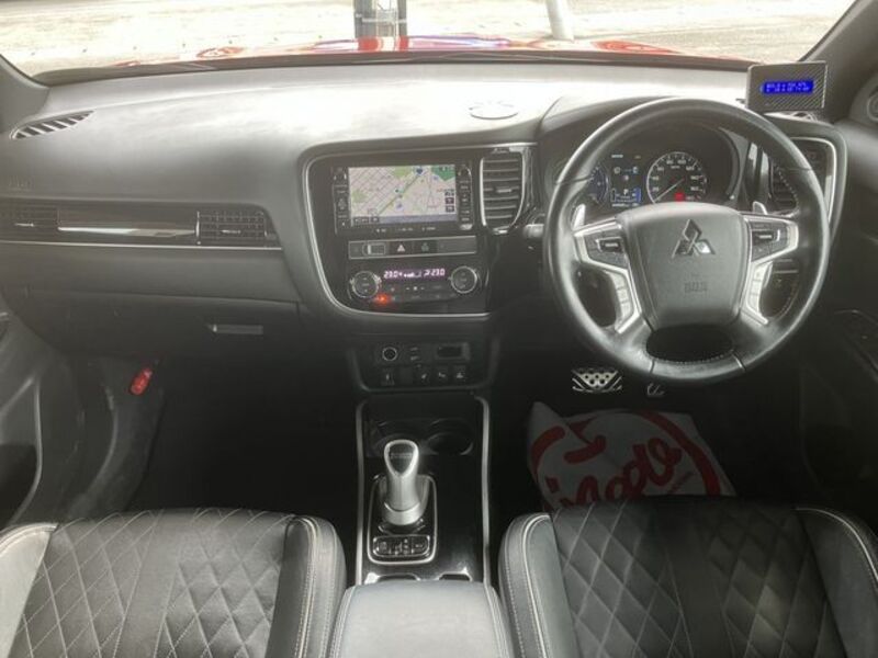 OUTLANDER PHEV