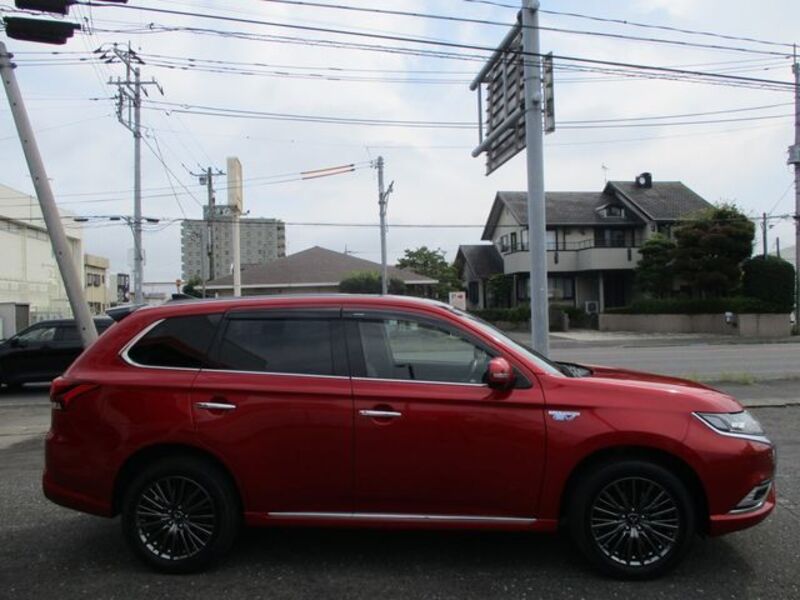 OUTLANDER PHEV