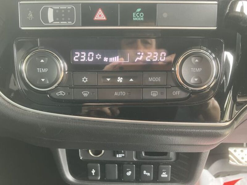 OUTLANDER PHEV
