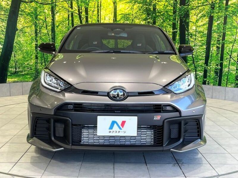 GR YARIS