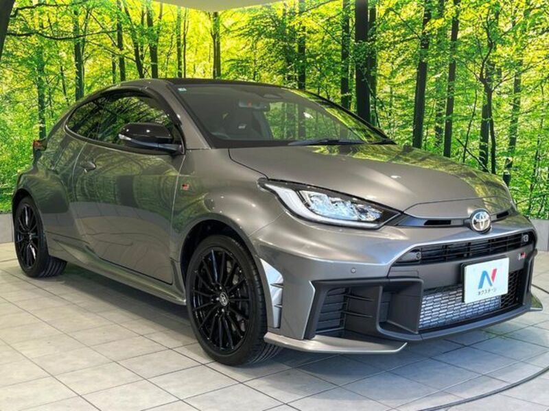 GR YARIS