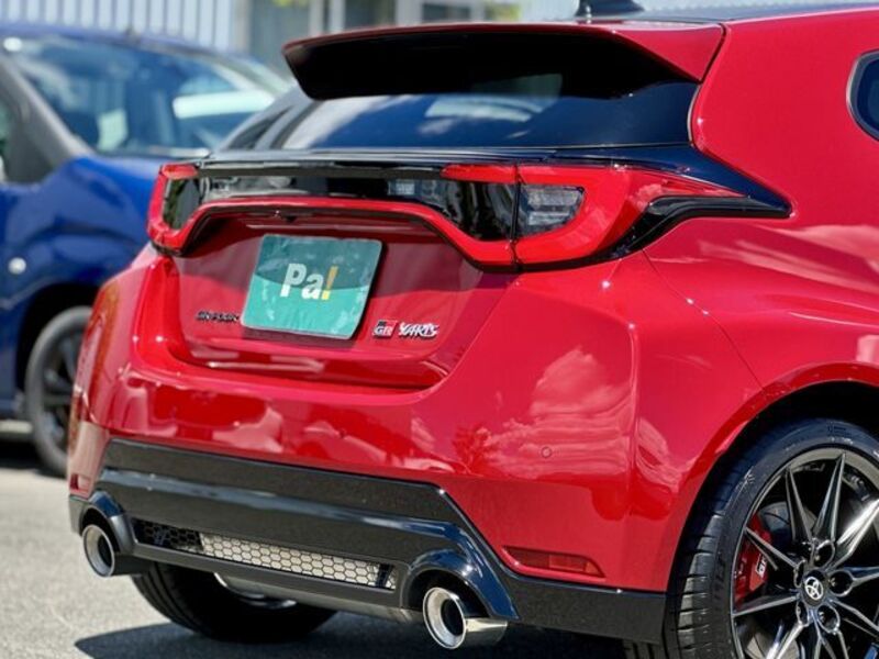 GR YARIS